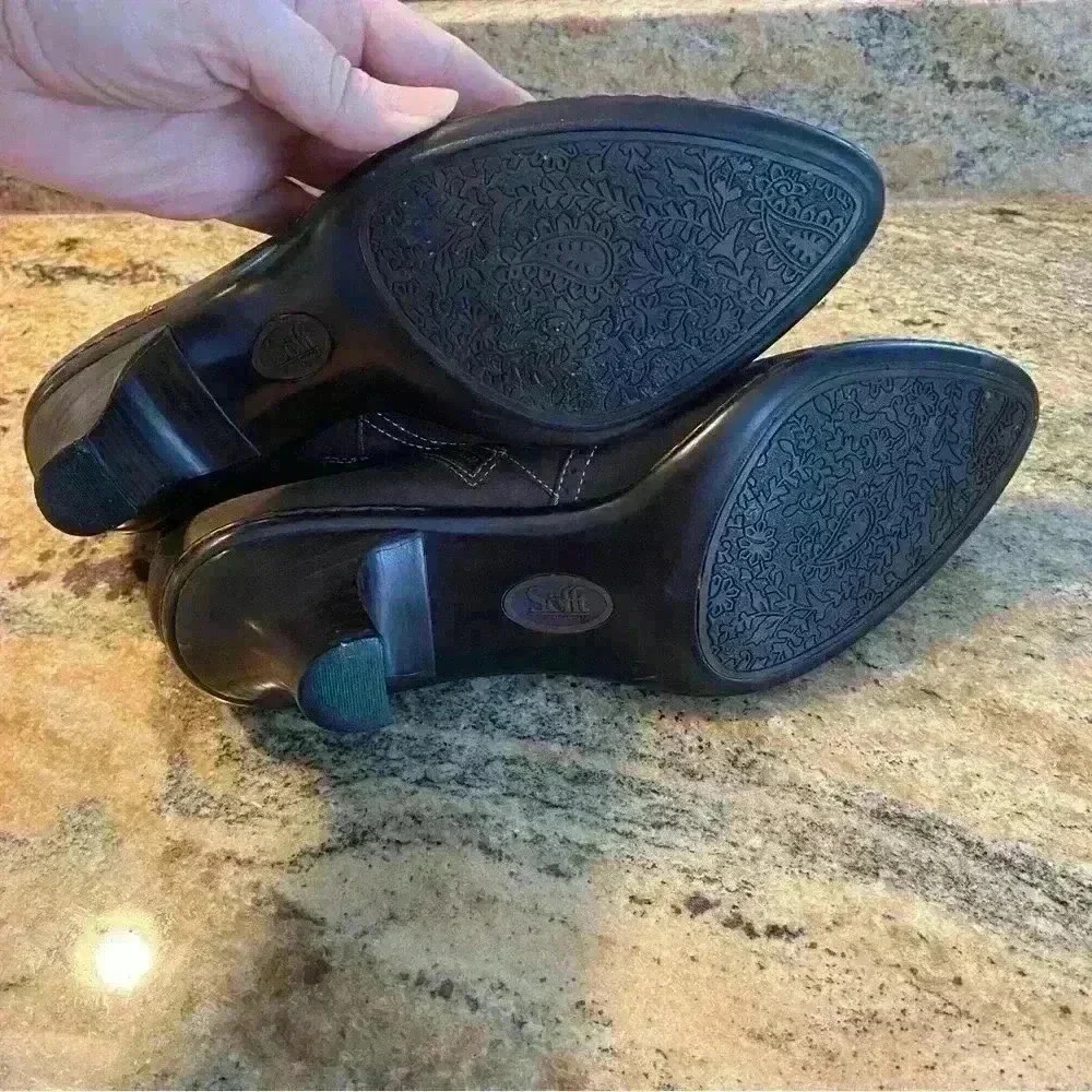 Sofft Brown Leather Wingtip Ankle Boots‎ Size 8 Medium - Picture 9 of 13